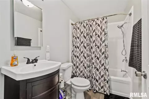 2241 Grandview Ave, Springfield, IL 62702 photo 9