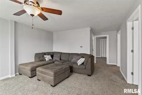 2241 Grandview Ave, Springfield, IL 62702 photo 4
