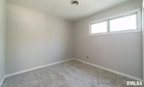 105 S Jefferson St, Danvers, IL 61732 photo 22
