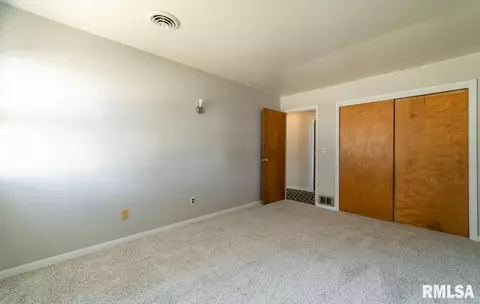 105 S Jefferson St, Danvers, IL 61732 photo 19