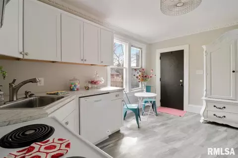 1026 N 5th St, Springfield, IL 62702 photo 13