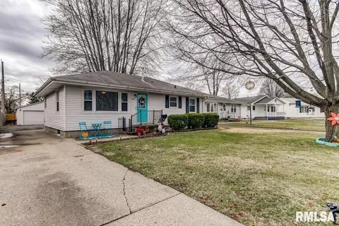 1812 E Black Ave, Springfield, IL 62702 photo 4