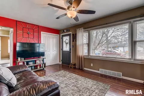 1812 E Black Ave, Springfield, IL 62702 photo 7