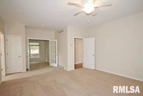 3208 Falcon Point Pt, Springfield, IL 62711 photo 10