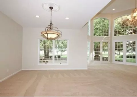 3208 Falcon Point Pt, Springfield, IL 62711 photo 4