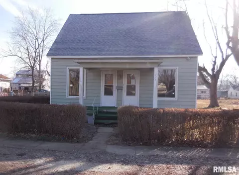 228 Carson St, White Hall, IL 62092 photo 1