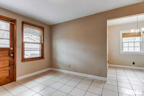 1333 W Iles Ave, Springfield, IL 62704 photo 12