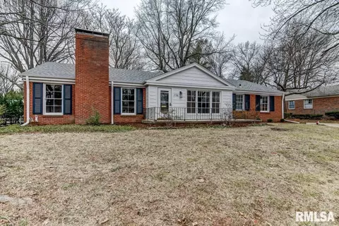 2136 Huntleigh Rd, Springfield, IL 62704 photo 1