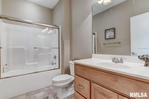 2401 Argonne Ave, Springfield, IL 62704 photo 32