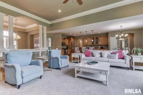 2401 Argonne Ave, Springfield, IL 62704 photo 5