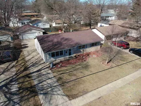 117 Adloff Ln, Springfield, IL 62703 photo 2