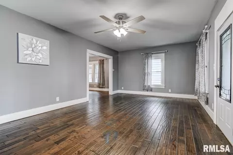 2040 S 4th St, Springfield, IL 62703 photo 6