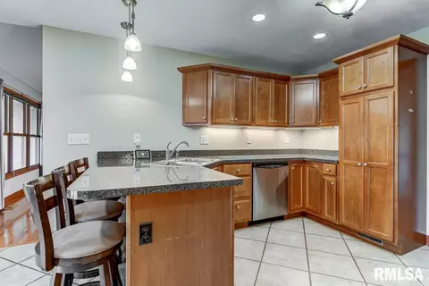 2901 Covered Wagon Trl, Springfield, IL 62711 photo 16