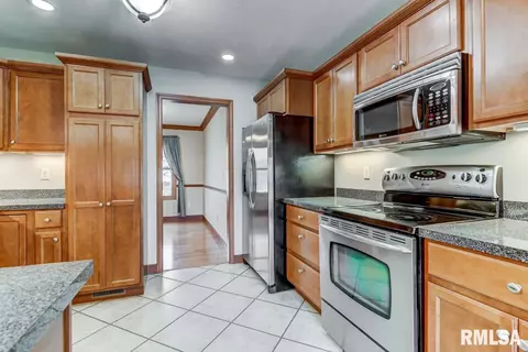 2901 Covered Wagon Trl, Springfield, IL 62711 photo 15
