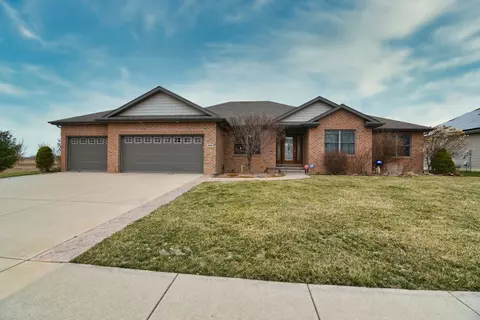 2901 Covered Wagon Trl, Springfield, IL 62711 photo 1