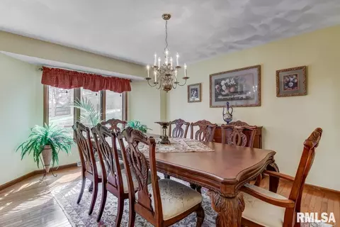 3828 W Bluffs Rd, Springfield, IL 62707 photo 9