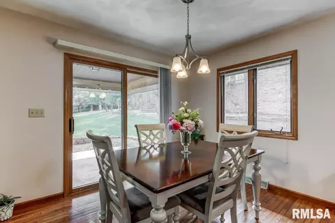 3828 W Bluffs Rd, Springfield, IL 62707 photo 13