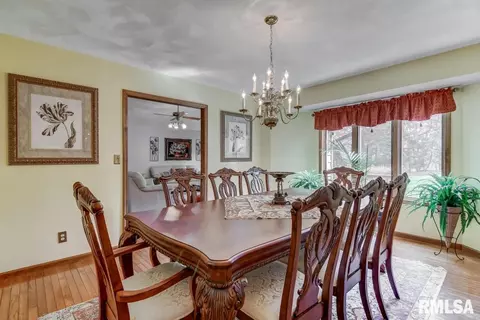 3828 W Bluffs Rd, Springfield, IL 62707 photo 8