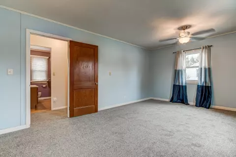 1652 N 21st St, Springfield, IL 62702 photo 14