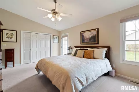 401 Treeline Ln, Springfield, IL 62703 photo 15
