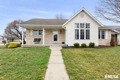 401 Treeline Ln, Springfield, IL 62703 photo 2