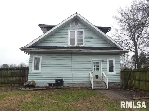 211 E Maple St, Gillespie, IL 62033 photo 27