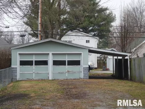 211 E Maple St, Gillespie, IL 62033 photo 26