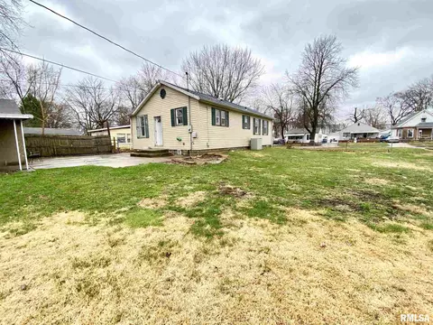 1044 N Indiana St, Springfield, IL 62702 photo 12
