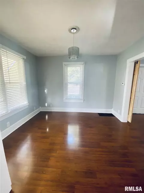 2000 N 19th St, Springfield, IL 62702 photo 6