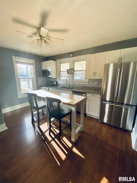 2000 N 19th St, Springfield, IL 62702 photo 5