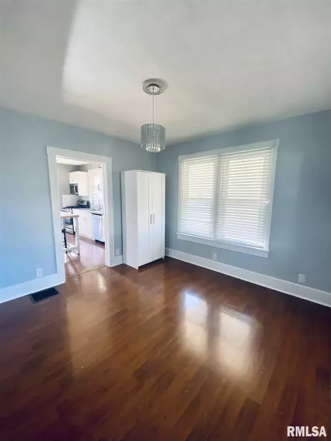 2000 N 19th St, Springfield, IL 62702 photo 7