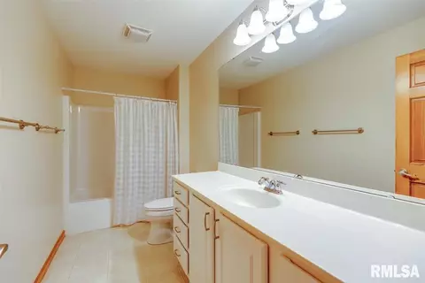 3615 Lytham Dr, Springfield, IL 62712 photo 12