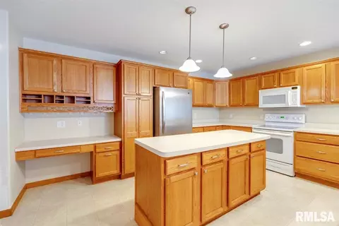 3615 Lytham Dr, Springfield, IL 62712 photo 8