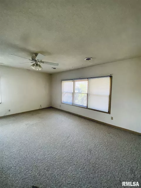 1908 Whittier Ave, Springfield, IL 62704 photo 7