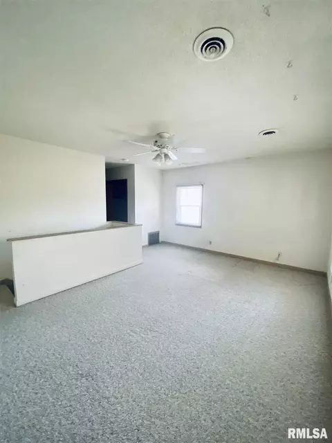 1908 Whittier Ave, Springfield, IL 62704 photo 8