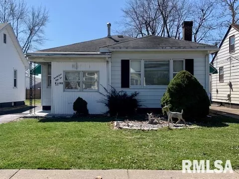 2152 E Grandview Ave, Springfield, IL 62702 photo 1
