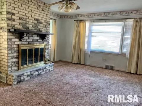 2152 E Grandview Ave, Springfield, IL 62702 photo 2