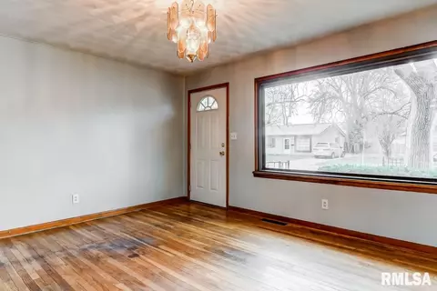 1921 Greentree Rd, Springfield, IL 62703 photo 5