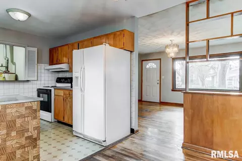 1921 Greentree Rd, Springfield, IL 62703 photo 6