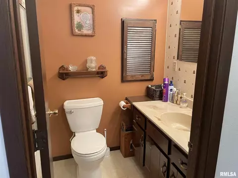 2433 E Ardmore Ave, Springfield, IL 62702 photo 11