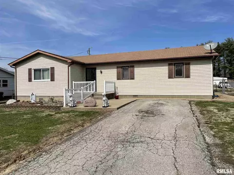 2433 E Ardmore Ave, Springfield, IL 62702 photo 1