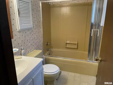 2433 E Ardmore Ave, Springfield, IL 62702 photo 17