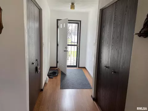2433 E Ardmore Ave, Springfield, IL 62702 photo 9