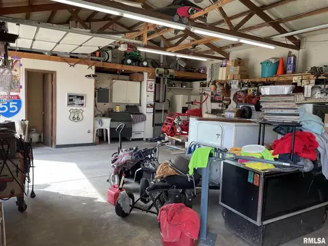 2433 E Ardmore Ave, Springfield, IL 62702 photo 26