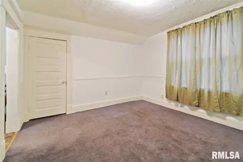 1042 N 1st St, Springfield, IL 62702 photo 21