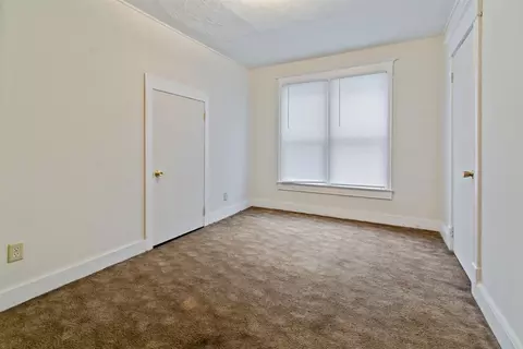 1042 N 1st St, Springfield, IL 62702 photo 18