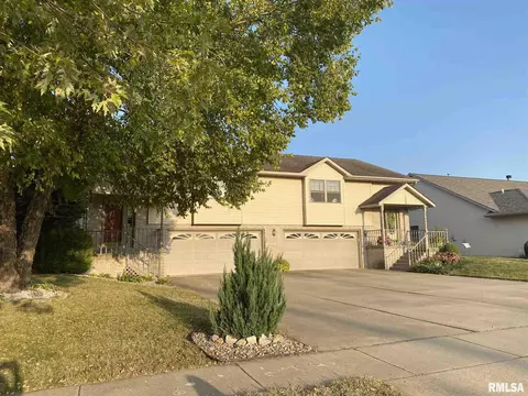 2824 Cronin Dr, Springfield, IL 62711 photo 2