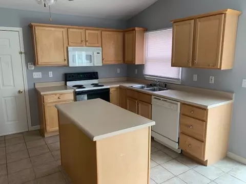 2212 Cormorant Dr, Springfield, IL 62711 photo 5