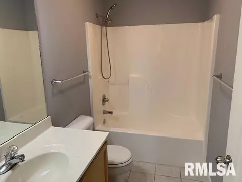 2212 Cormorant Dr, Springfield, IL 62711 photo 9