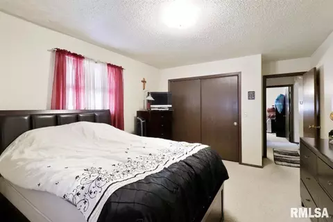 2318 S 14th St, Springfield, IL 62703 photo 9